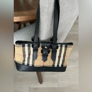 Burberry hand bag, good condition